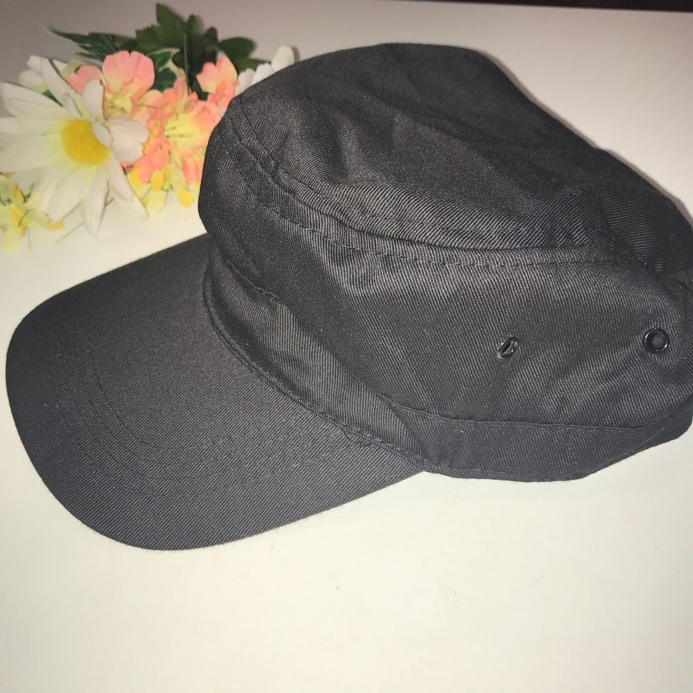 📢 BUNDLE 5 PLAIN HATS 📢 - Picture 8 of 8